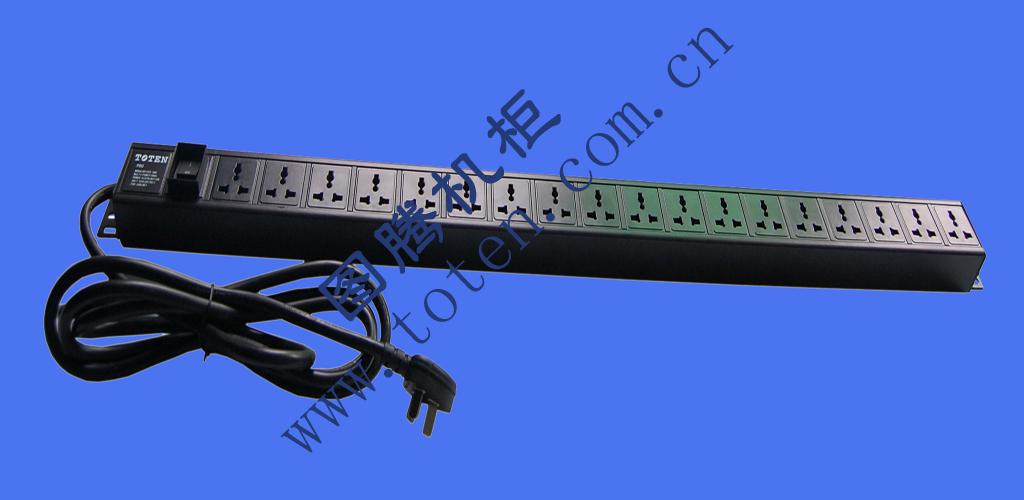 18位輸出萬(wàn)能插孔PDU（322000428）